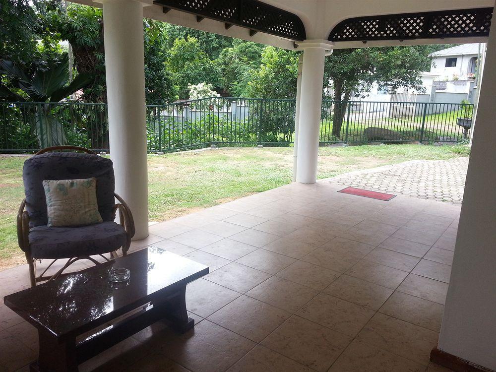 Lime Hill Lodge Anse aux Pins Екстериор снимка