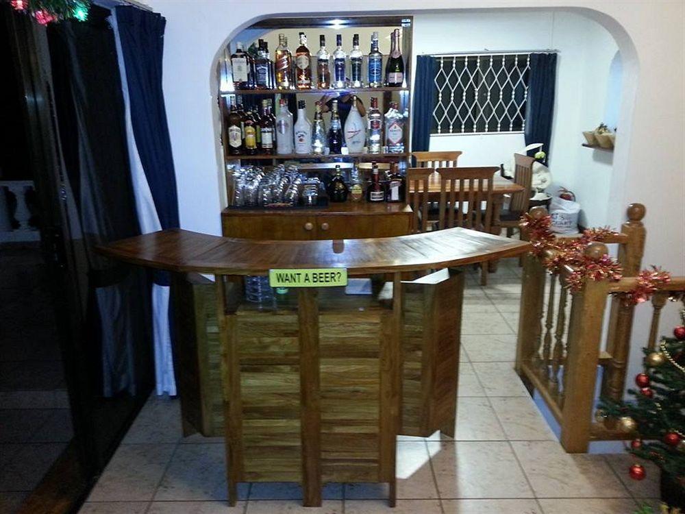 Lime Hill Lodge Anse aux Pins Екстериор снимка